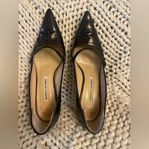 Manolo Blahnik black patent Mary janes… just like the ones Carrie found!!